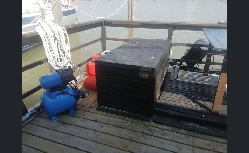 Omavalmiste Asuntovene/lautta-kuva-6